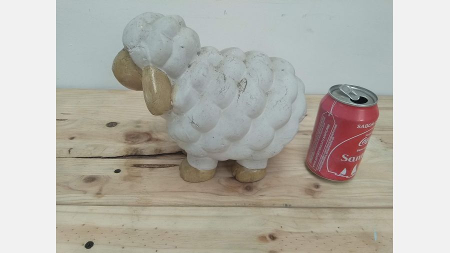 Ovelha em Cerâmica  