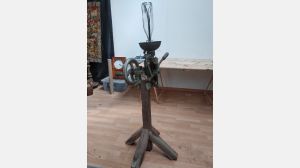 Máquina de lavagem de garrafas de vinho do século 19