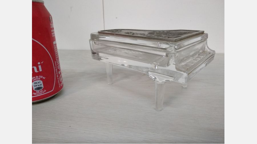 Piano de decoração em Cristal