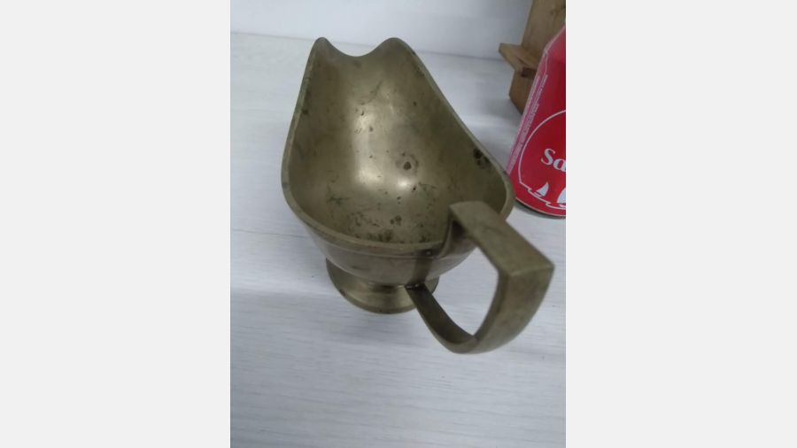 Molheira para servir azeite ou decoração