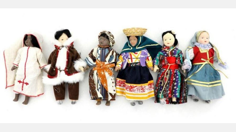 Grande coleção bonecas porcelana 79 BONECAS DO MUNDO