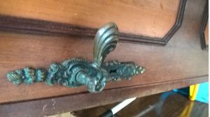 Porta antiga em madeira com guarnições, aros, optimo estado