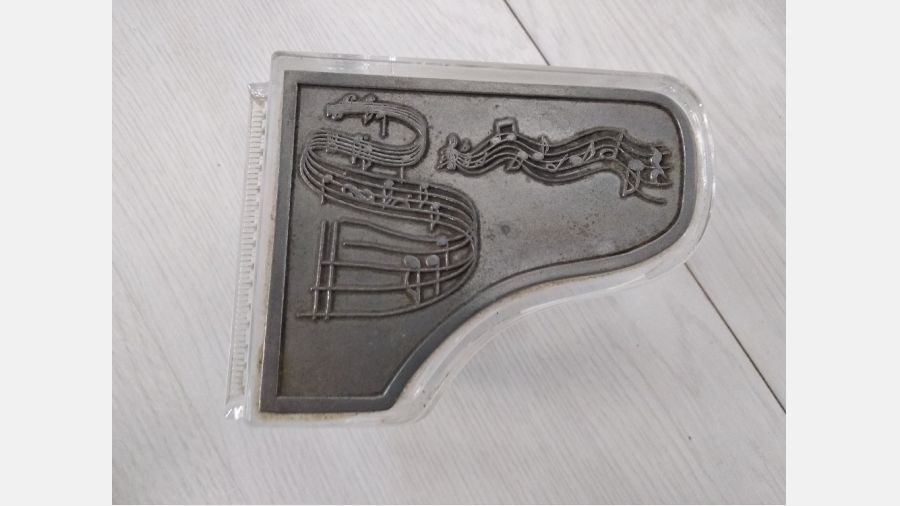 Piano de decoração em Cristal