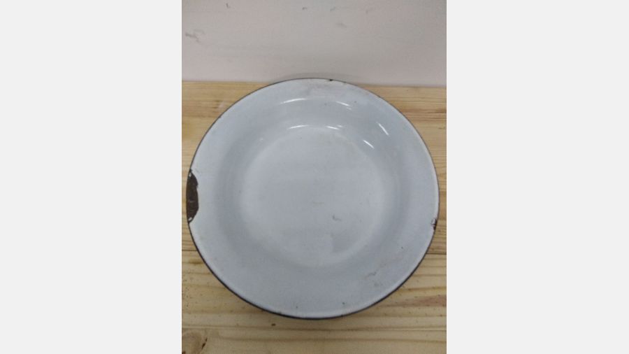 Prato em esmaltado anos 30