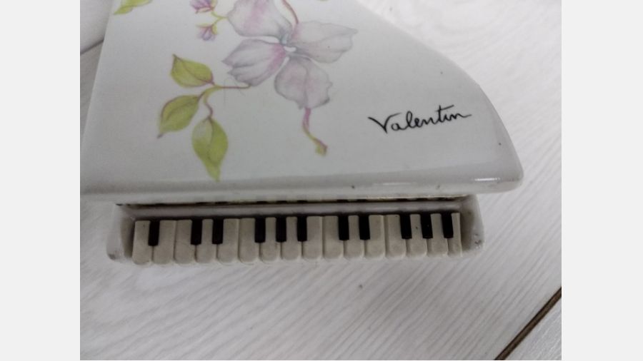 Piano em Cerâmica Guarda Joias