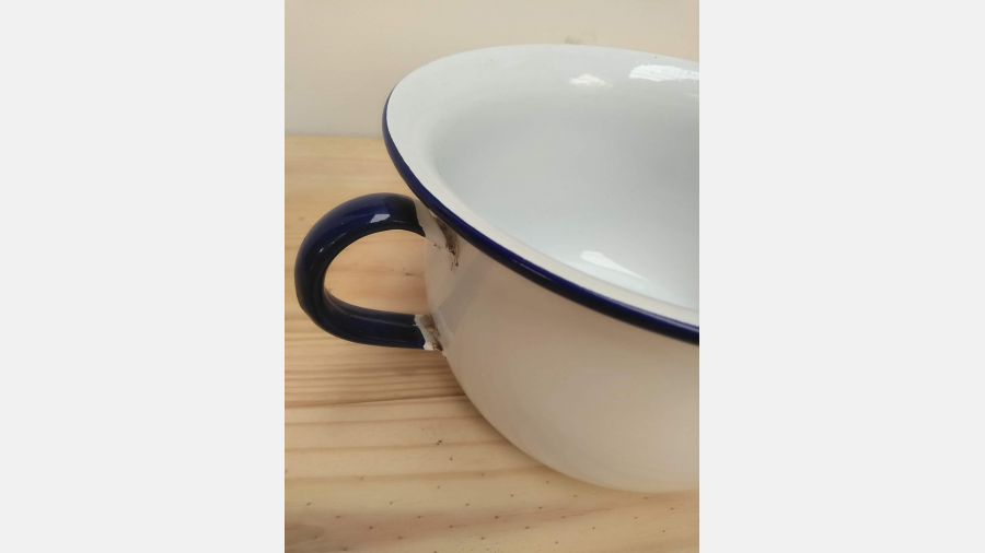 Penico esmaltado Azul e Branco Diam. 24cm