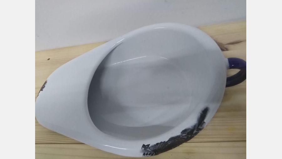 Penico Bacio Arrastadeira anos 60 em esmalte