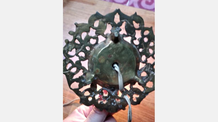 Antigo candeeiro de uma lâmpada vintage 