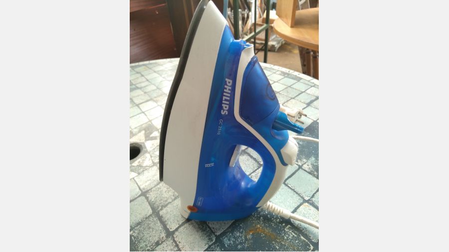 Ferro de engomar Philips 2000W
