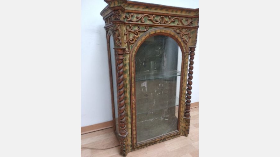 Oratório Vitrine antiga em talha dourada