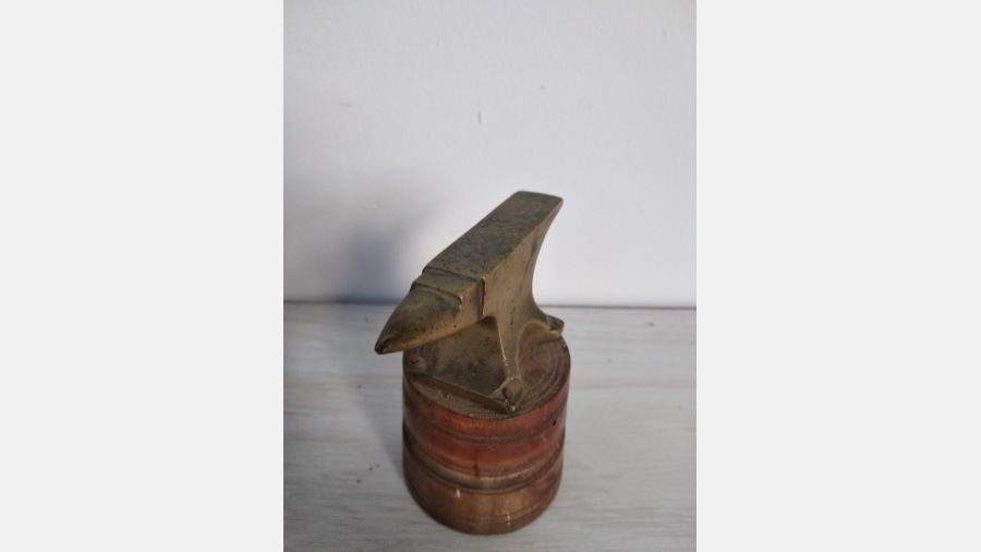 Bigorna Latão peça decorativa