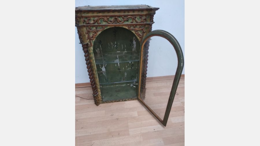 Oratório Vitrine antiga em talha dourada