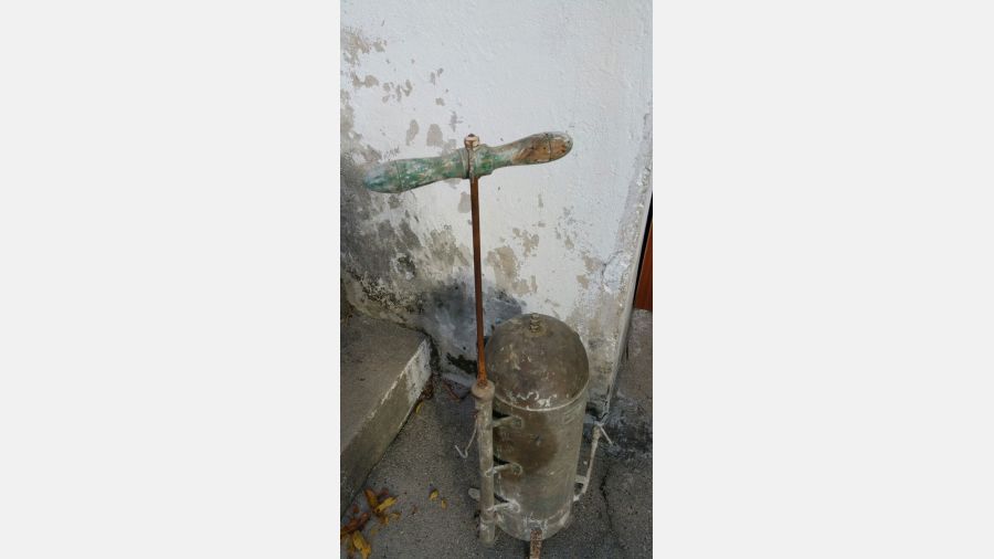 Atomizador em cobre dos anos 20